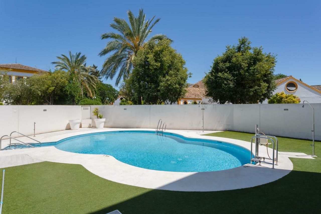 Real Escuela Home Jerez de la Frontera Exteriör bild